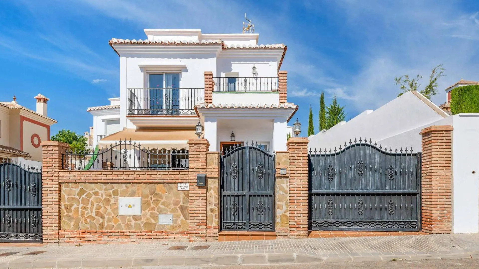Villa Juncos Nerja Spain